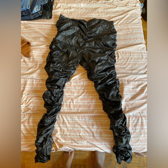 Black leather stacked pants - Picture 2 of 3